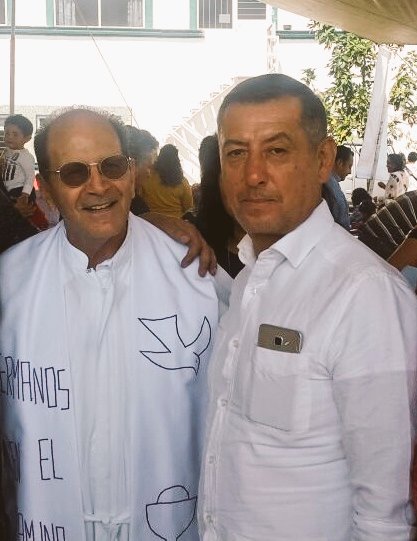 DrZentenoS's tweet photo. Cuautitlán y Teoloyucán Méx. Hoy recordamos al compañero Dr. Venancio Queupumil Cabrera con la presencia del padre Alejandro Solalinde. El mejor homenaje para nuestro compañero es lograr la gran transformación del país para instaurar la verdadera democracia!!AMLOVA2018 https://t.co/TW6oL4AW9h