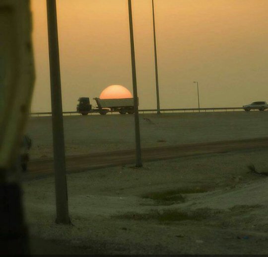 ericnesta254's tweet photo. #Kenya7s #Pambazuka 
 Someone stole the sun in his lorry 😂 https://t.co/iR7YCC7eTN