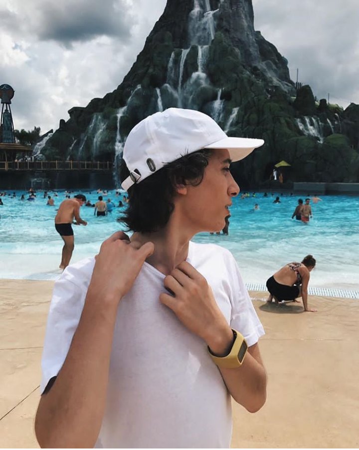 spadafora_Arg's tweet image. X - Ahí está la que me gusta ¡MIRA DISIMULADAMENTE!
@LucasSpadafora