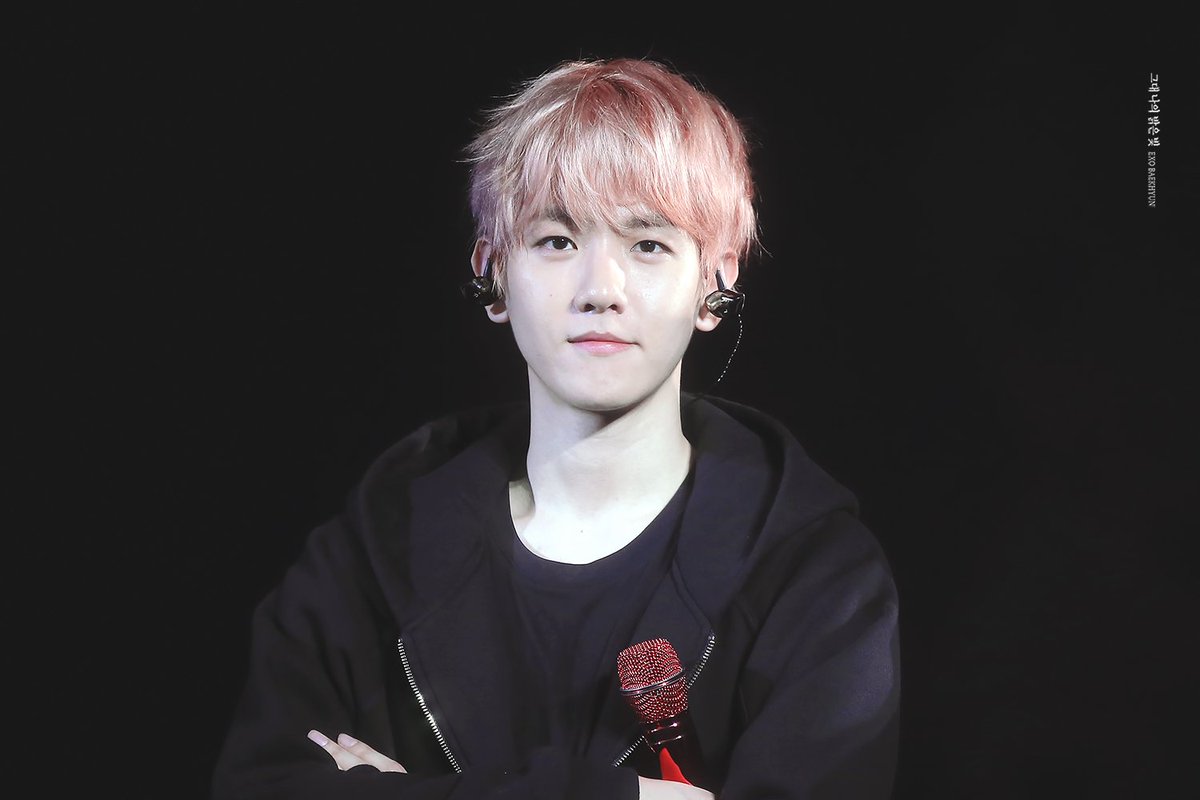 mybrightlight56's tweet photo. 180303 again 핑큥....🌸🐶💕 #백현 #BAEKHYUN

#iHeartAwards #BestFanArmy #EXOL @weareoneEXO https://t.co/ocOqfrjgfN