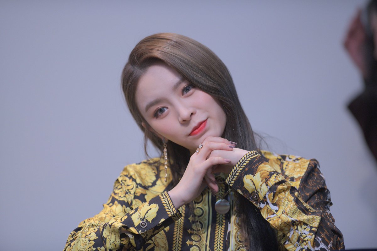 CLC_ELKIE_CLC's tweet photo. Test 1
cr by lihkg 掟個灣就到
#CLC #씨엘씨 
#엘키 #ELKIE (@CUBECLC)  
#장정흔 #BLACK_DRESS https://t.co/dT7cPYmF6j
