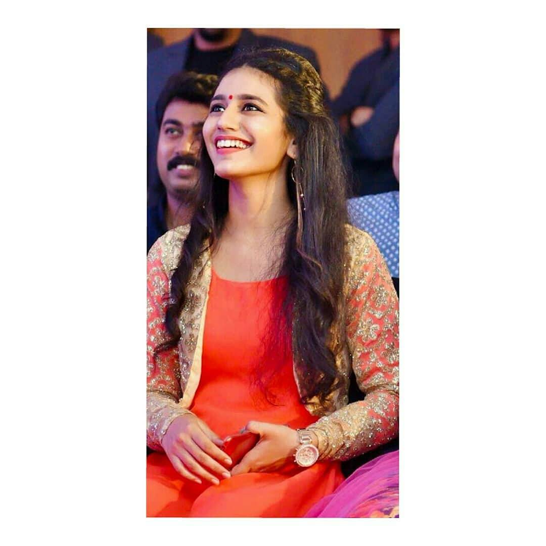 cinefame_com's tweet photo. Priya varrier ❤❤❤
One night fame - wink girl's latest pic...
Visit: https://t.co/5l4FaU4v2k
Follow: @cinefame_com 👍
#PriyaVarrier #PriyaPrakashWarrier #PriyaPVarrier #OruAdaar #love #Fame INstagramFollowers #malayalam #Mollywood #Youtube #Videos #ShortFilm https://t.co/znlpX3yoD6