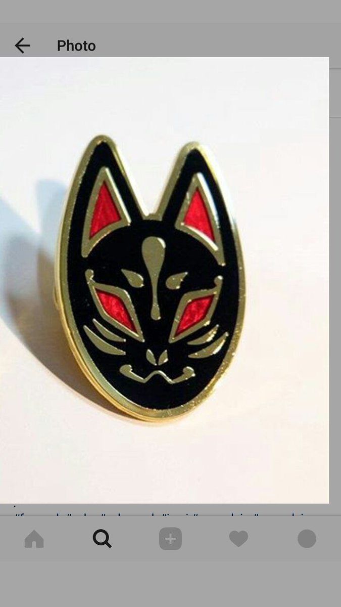 bountiperr's tweet photo. if anyone find this pin somewhere in comifuro.... please contact me...
#comifuro #comifurox #cfx #comifuro10 #cf10 https://t.co/jtk5ctOJJs