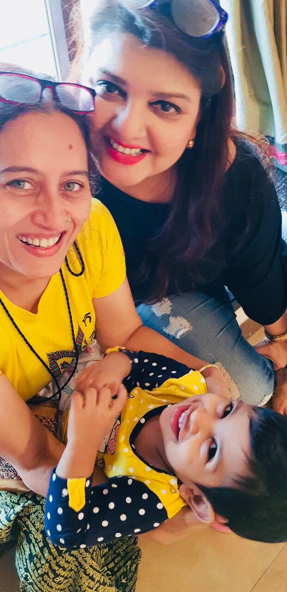 PallaviLive's tweet photo. With #Pilu #Friends  for the last #25years and #Forever 😘😘😘👍👍👍 https://t.co/BJTXyP359B