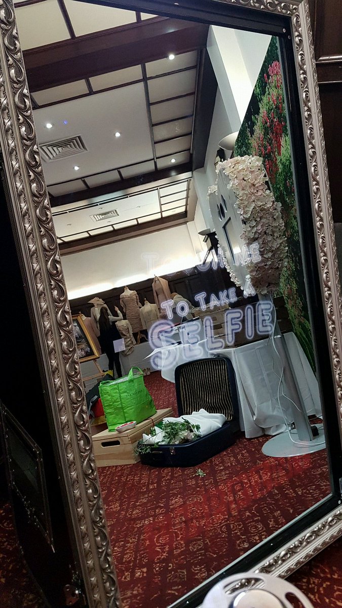 mrhumphreys's tweet image. Here at #bosworthhall and testing out @imprintbooths' Hashtag Printer!