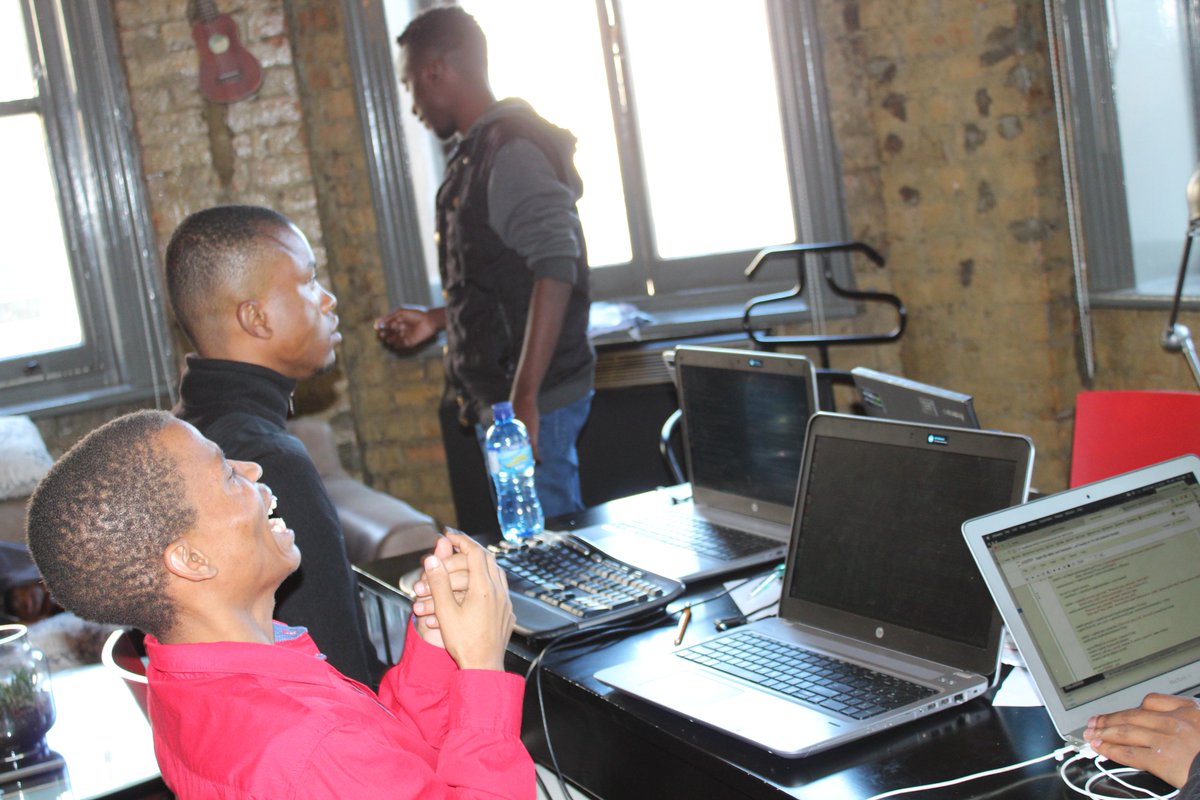 TiyaniTee's tweet photo. With the buddies munching on that code, having fun and coding for something that matters #NTBDHack #BudgetData @LEBOGOOFENTSWE https://t.co/X6JmpRU7gb