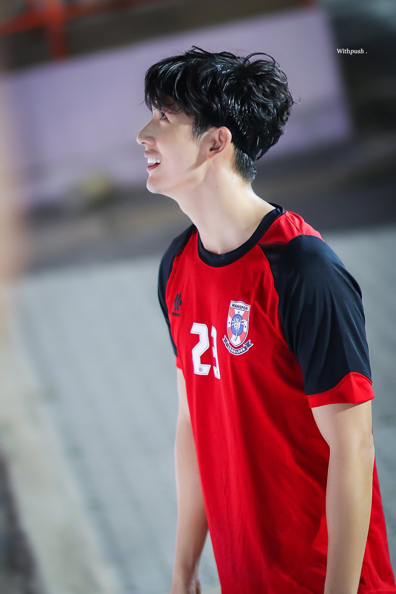 WithPushDJ's tweet photo. 180304 l HQ    เรื่องบอลไว้ใจพี่......ได้? ถถถถถ ⚽️⚽️
 #withpush #push_dj @DJ__Push https://t.co/mSecNl4duS