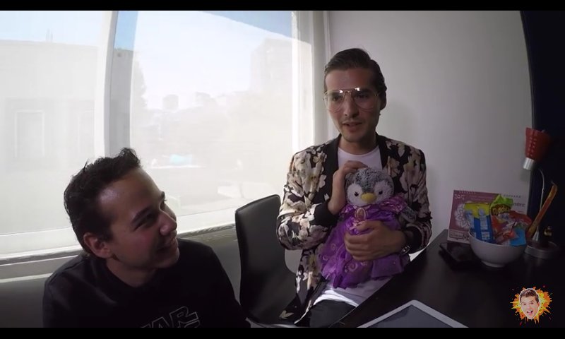 Angi_deTaeHyung's tweet photo. Video nuevo y yo: 😍😍😍😍😂😂😂😂😂😂🙈 @nemoaponte @XuXoDominguez #Doblajes #FanDub #Apontics https://t.co/fgH518sTWV