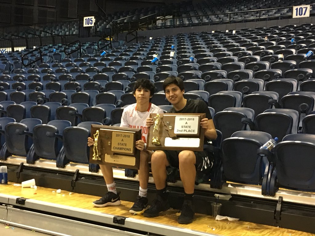 khansen406's tweet photo. Jae and Trae Hugs after the game #mtscores #ClassAbbb https://t.co/AWmOwOV4ne