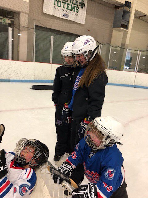 SeattleJrHockey's tweet photo. Best #JrCoaches ever!
#TryHockey #HWAA
#GrowTheGame
#GivingBack
#BigHockeyHearts https://t.co/vx5SCGfIsb