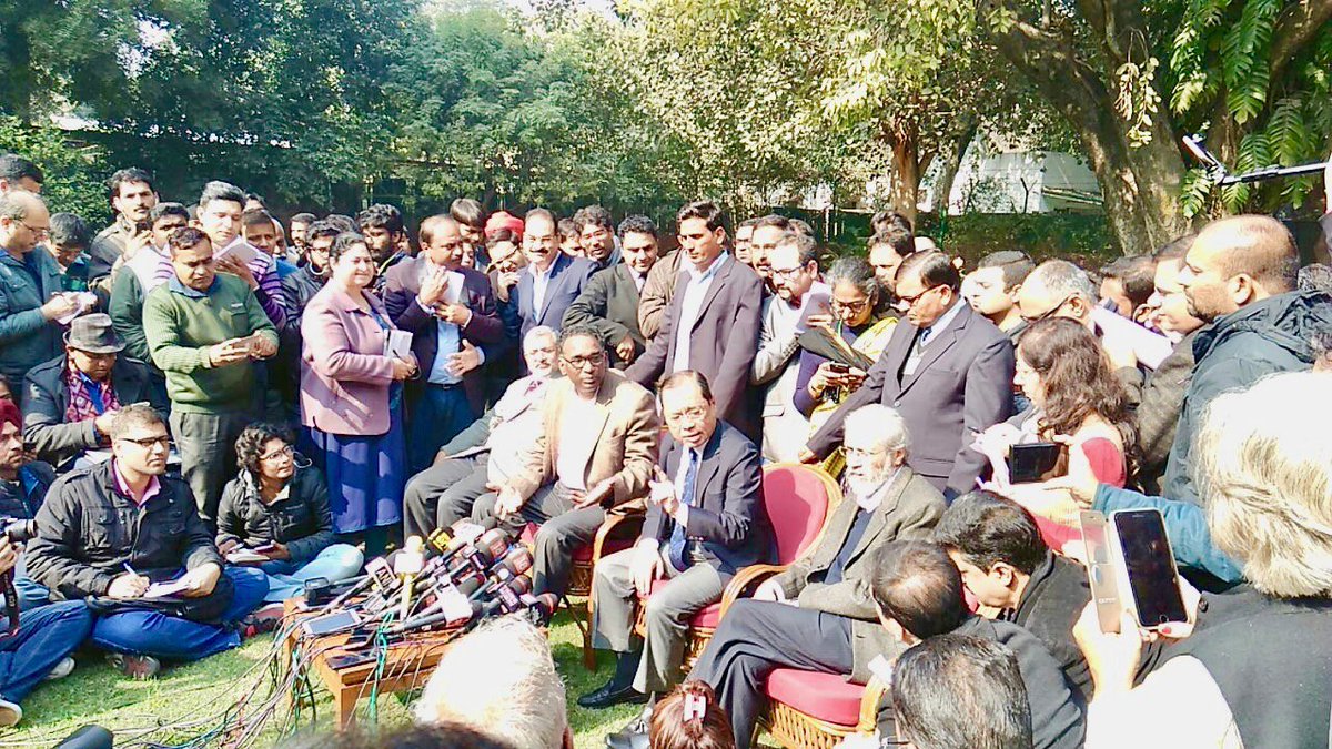 barandbench's tweet photo. #JudgesPressConference - Every institution has its own internal problems. I can say with certainty that not a single person in the Supreme Court wants fragmentation of the institution. Courts are often looked upon as the last resort by the public when everything else fails. https://t.co/38ElYhPDil