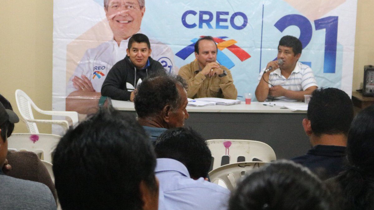 Participando de la conformación de la directiva Parroquial CREO 21 en la Parroquia La Paz Cantón YACUAMBI