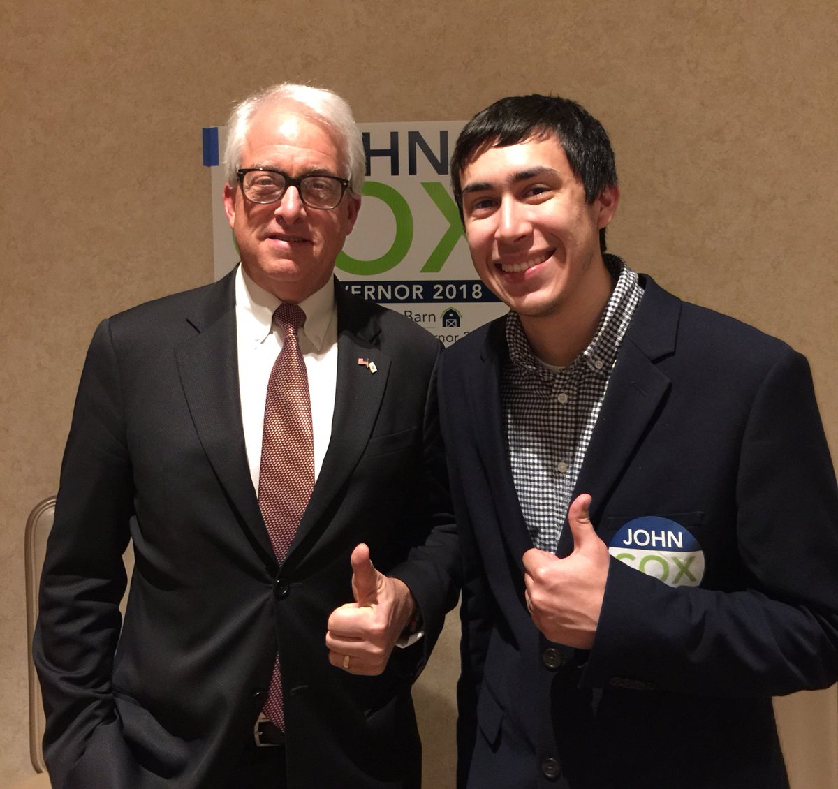 davidcushmanCA's tweet photo. Me with the next Governor of CA, @TheRealJohnHCox. #JohnCox4Governor #CA #Election2018 #CleanOutTheBarn https://t.co/xkHC6tF2j3