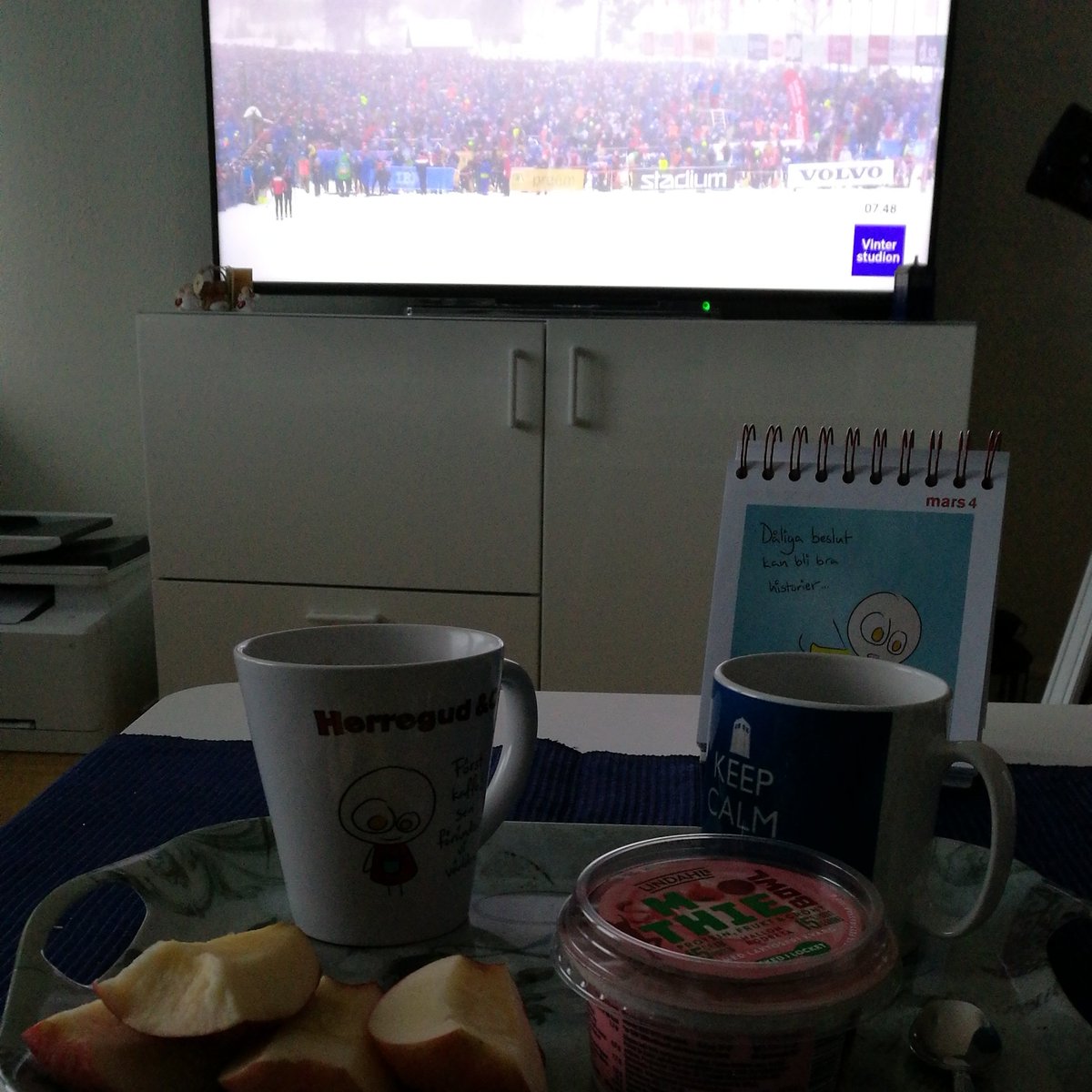 HansenEva's tweet photo. Snart har ägget kokat färdigt också. #vasafrukost https://t.co/zbiMFXrXrM