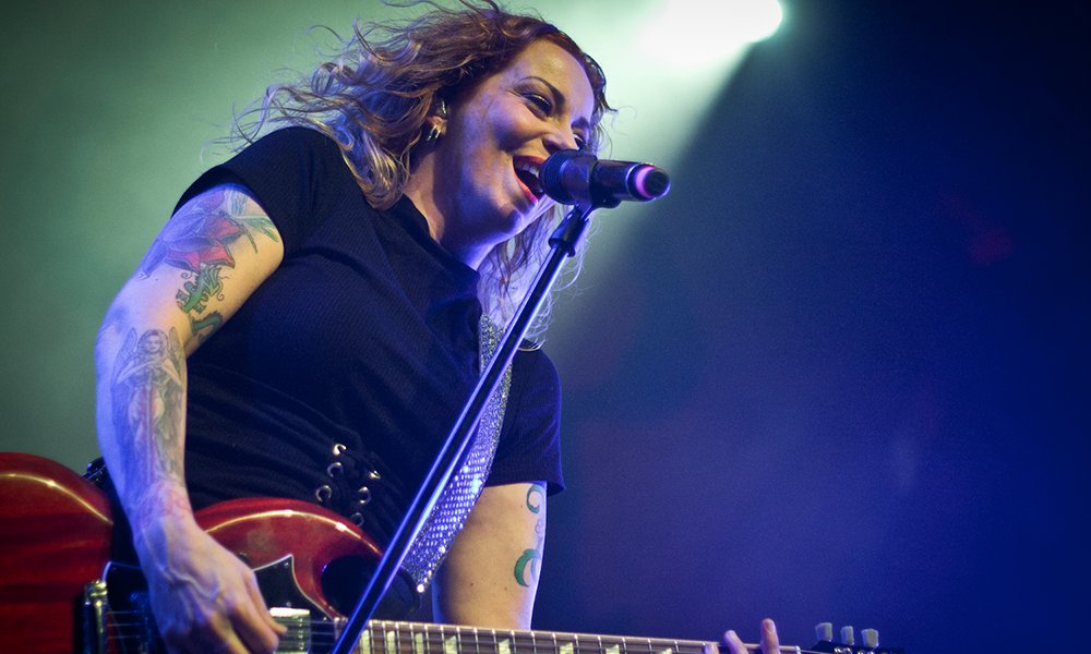 Galería fotográfica del show de <a href="/Epica/">Epica</a> y <a href="/Vuur_Band/">VUUR</a> anoche en el Teatro Caupolicán hmng.ro/2H1ZIma