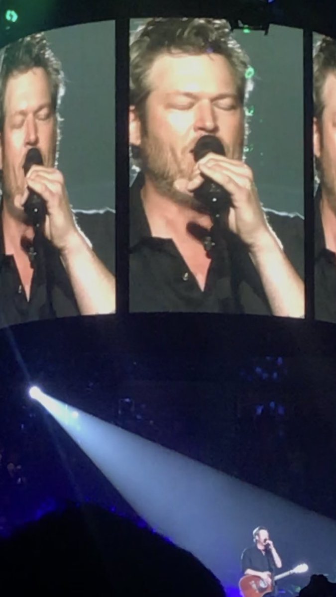 anjellybean27's tweet photo. Waiting the many long months to see Blake Shelton in concert was torturous, but it was well worth the wait! Last night was hands down the best night of my life😊 @blakeshelton #CountryMusicFreaks #bsdallas https://t.co/SPHDnMqYnS