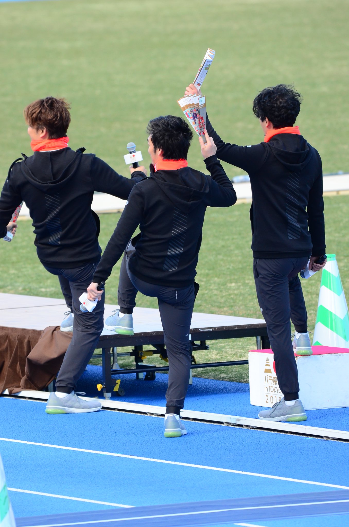 DXbYL3aVAAAXoOs.jpg:orig