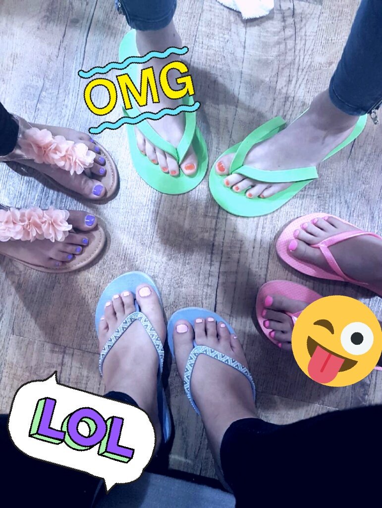 TheAlessandra05's tweet photo. Got #nails done💅 #wholikes https://t.co/WjndSBZKYg