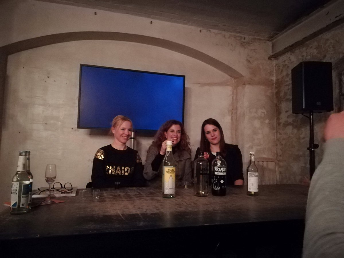 DestilleBerlin's tweet photo. THANK YOU LADIES OF VERMOUTH, SILVIA SCHNEIDER (ZNAIDA), MARTA VAQUER (CASA MARIOL), LISA BAUER (DEVIN GIN)! WAS THE PERFECT WAY TO END THE DAY ONE OF LECTURES @DestilleBerlin #CRAFTSPIRITS #DESTILLEBERLIN2018 https://t.co/WFw4B5qLDQ