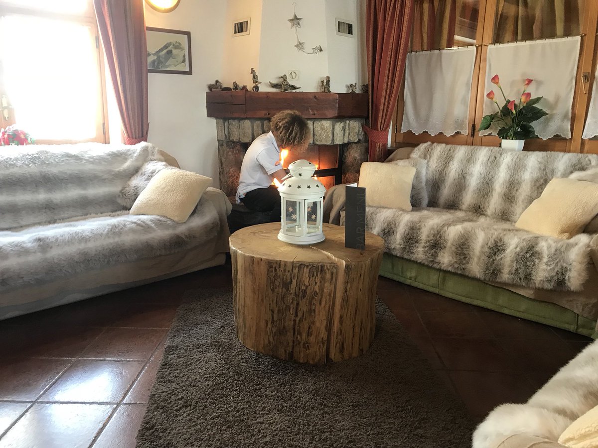 neilsonitaly's tweet image. #Edelweiss #sauze lighting the fire for our arrivals #Neilson@holiday #warm and Cosy