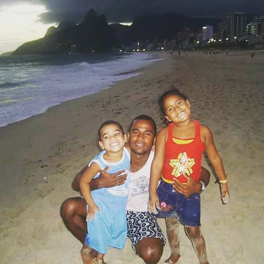 RillaryVitori13's tweet photo. Deus me deu, Deus tomou bendito seja o nome do senhor 🎶😭👼❤
#EssaFoto 💔 #SaudadesPai 😭
#ParabénsPrimo 🎉1⃣4⃣ https://t.co/dtCFoOFXRj