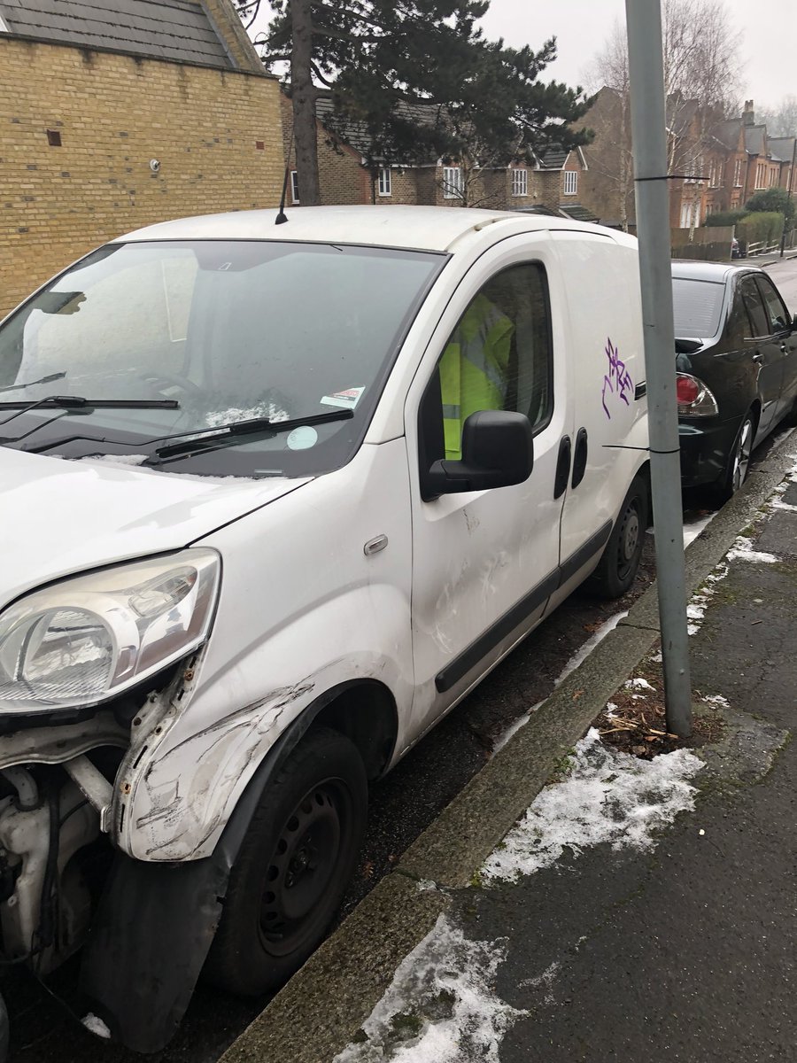 LondonGalah's tweet photo. @lambeth_council Is this allowed?! Northstead Road, SW2 3JW #nomot #nottaxed #noengine @DVLAgovuk https://t.co/U2dWBCeusN