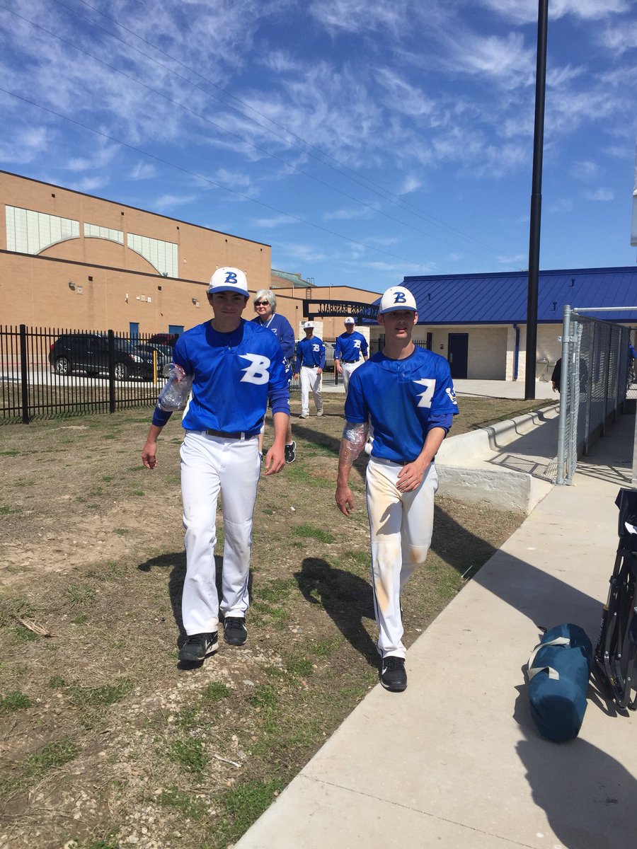 MendiGreiner's tweet photo. Great weekend in Texas watching my boy do what he loves. So proud of him and his team! @CobyGreiner #bryantbaseball #bluecollarbaseball #dontstoptilstate #classof2019 https://t.co/7SxnSXWmQ2