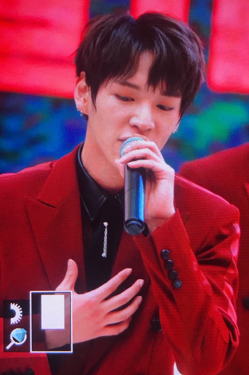 charmer1214's tweet photo. 180304
#허찬 #HeoChan 
#빅톤 #VICTON    
@VICTON1109 https://t.co/HPd0Z1GmAf