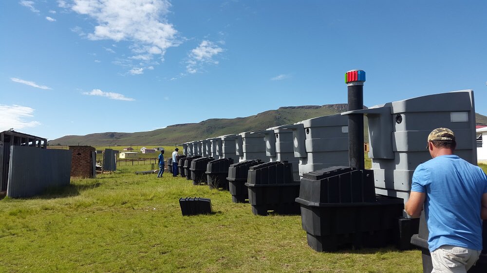 rowansnyman's tweet photo. Enviro Loo Express toilets being deployed at a school in the Eastern Cape for emergency sanitation @WWFSouthAfrica @UNICEFwater https://t.co/411dqnAcsh