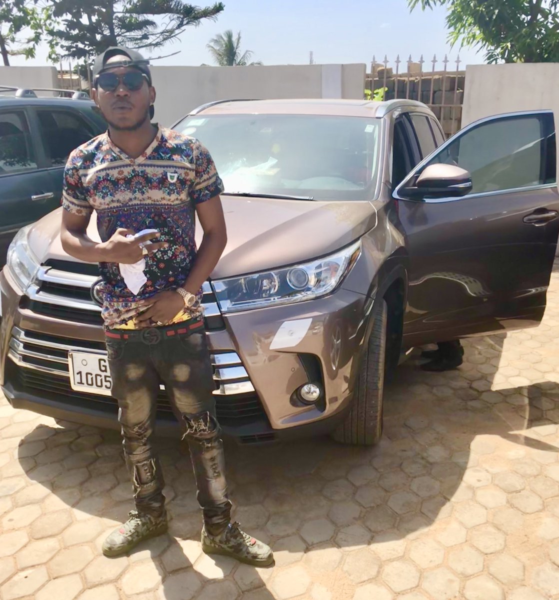 teezy_pounds's tweet image. Life is a verb, Everyday you make an action.
#Activeman