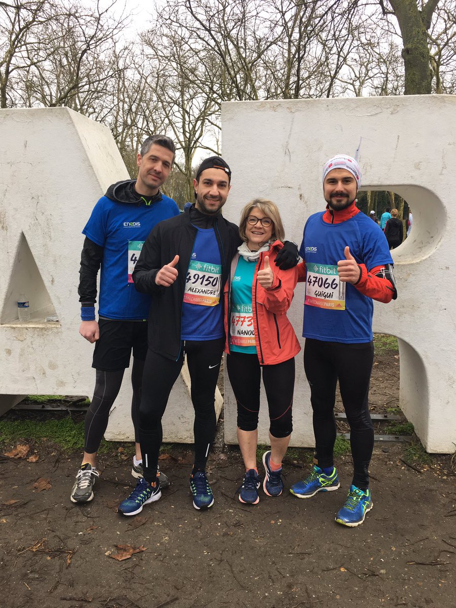 enedis_IDF's tweet photo. Elle est bien en forme La Team d'@enedis_paris pour prendre le départ du @SemiParis ! Bravo et bonne course à toutes et tous ! https://t.co/AXZrJmizXE
