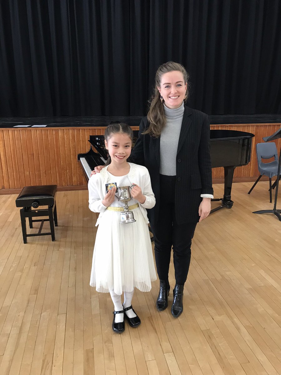 Our winner from the D4 Violin Intermediate class yesterday, Eliza! A truly wonderful musical performance  and one of our best dressed candidates of the day! 🥇🥇🥇#Music #violin #WINNER