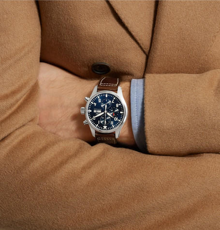 IWC's tweet photo. #StyleSunday with Mr. David de Rothschild: environmentalist, explorer and fan of IWC timepieces.
Discover his favourites on @MRPORTERLIVE : https://t.co/R3YX1OhztQ
#IWCWatches #ENGINEEREDFORMEN https://t.co/Z4Sph39aOB