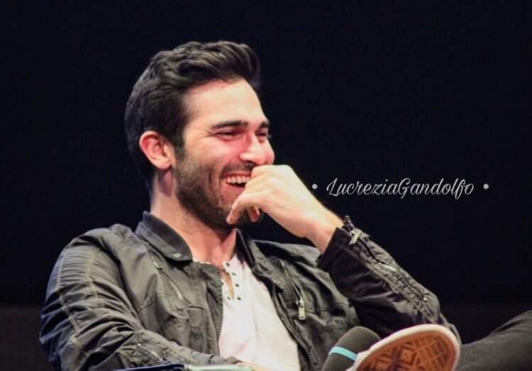 THoechlinOrg's tweet image. Photos #TylerHoechlin during the panels of the #GoodbyeCon Milan. (Thanks to LucreziaG_)