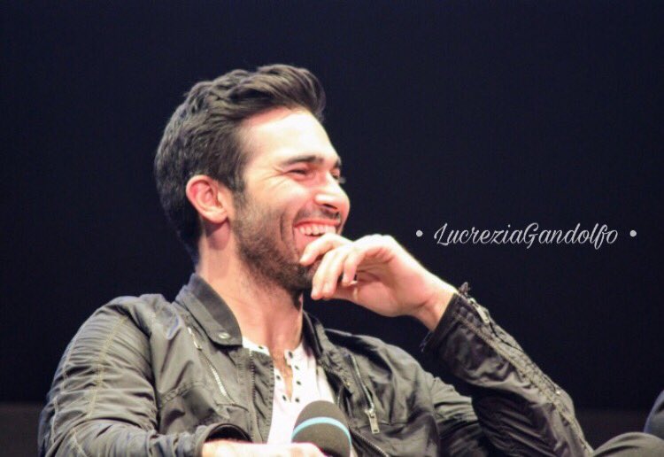 THoechlinOrg's tweet image. Photos #TylerHoechlin during the panels of the #GoodbyeCon Milan. (Thanks to LucreziaG_)