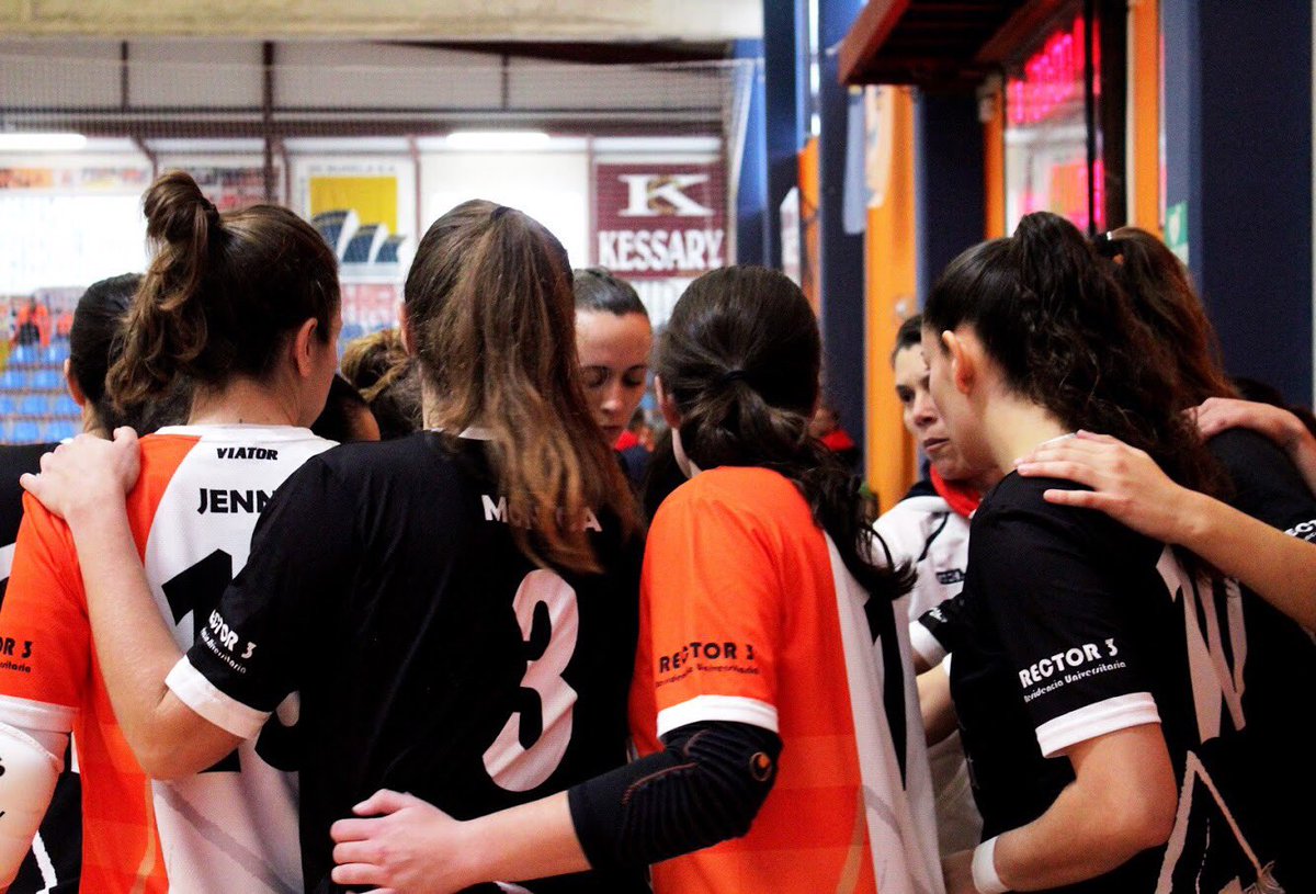 UAfutsafemenino's tweet photo. ¡JUNTAS A POR UN SUEÑO! ¡A POR EL LIDERATO!

🏆Liga 2017-2018
⚽️ @ADAlcorconFSF 🆚 UAFSF
📅 Domingo 4 de Marzo
⏱13:00
🏟Pabellón Los Cantos
💰Entrada gratuita 
🐦 @UAfutsafemenino 
💪🏽 ¡Yo soy de la UA, la de UA, de la UA!

#MACHTDAY https://t.co/M839lgBvTE