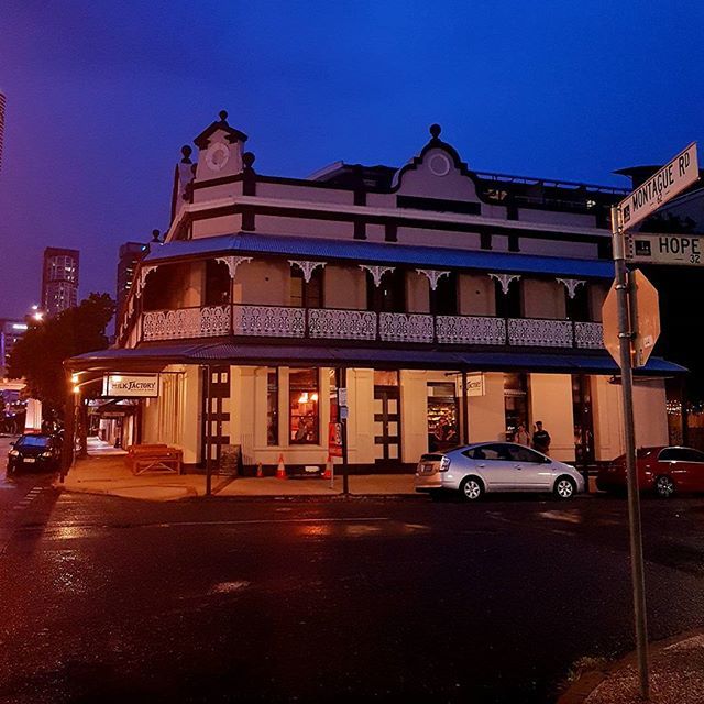 everywherehist's tweet photo. On the way home sime nice music caught my ear so I dropped in to @themilkfactorybar . Did you know that the building is listed on Queensland Heritage Register (@qldheritage )? The Montague Hotel as it was originally called was built in 1891. At the time … https://t.co/lclAxy0igf https://t.co/SdJe4p0BS2