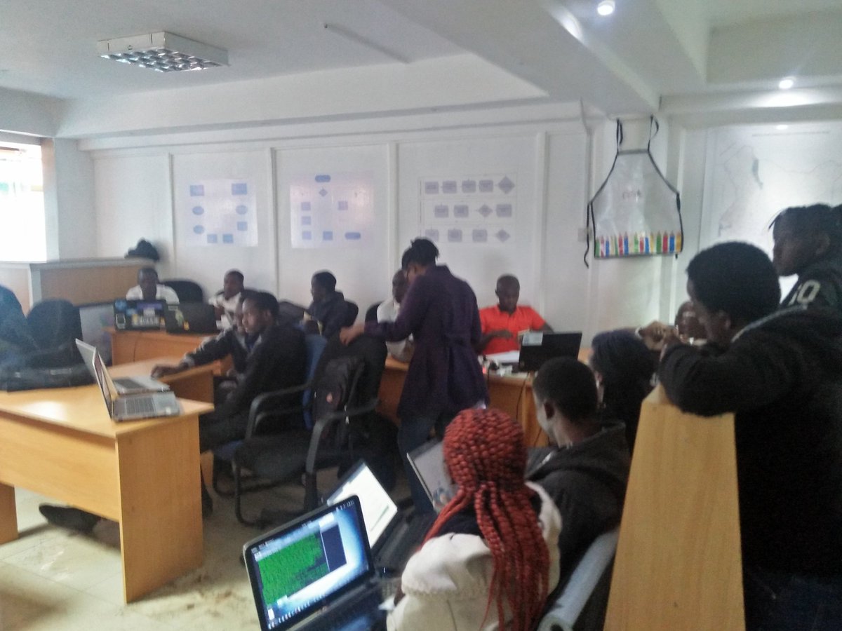 mayeedwin1's tweet photo. And we had an amazing learning experience with #CloudStudyJamEldoret #CloudStudyJam in Eldoret with @gdgmoi :- Official photos coming soon! Thank you @nriftsolutions @SisiboHub @its_ivykimtai #MeetMaye https://t.co/yzg9FqZfif
