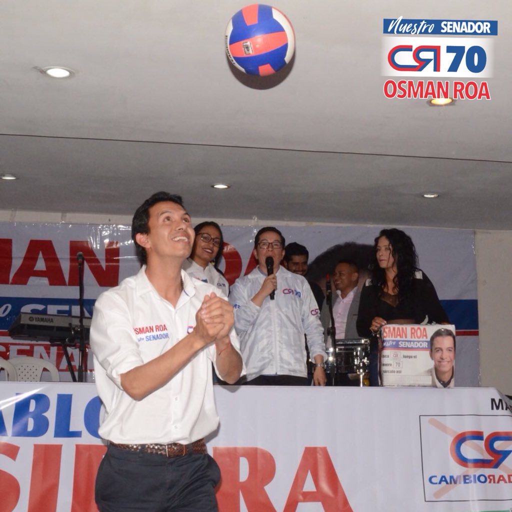 OsmanRoaJr's tweet photo. En una apoteósica manifestación de apoyo, #Tunja nos reclama como su Senador. Tenemos que entre todos trabajar para que nuestra ciudad vuelva a tener inversión, mis #SietePropuestasCeroCorrupción serán el soporte de un mejor mañana para todos  🇨🇴 #CR70 #BoyacáVotaBoyacense https://t.co/XolEjjZ0VV