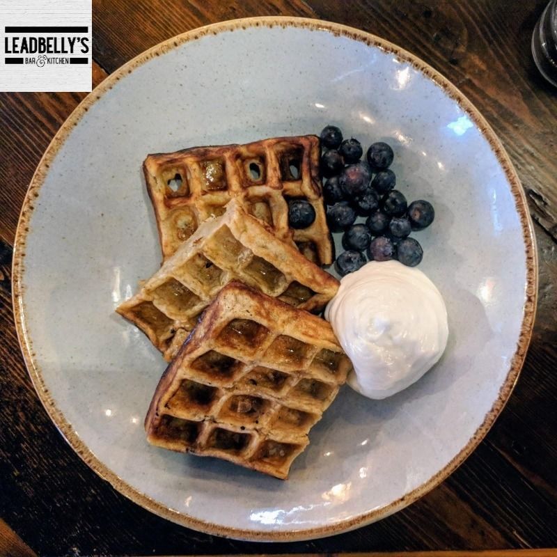 ForeverFreeFrom's tweet photo. Finally tried @leadbellysbar gloriously gluten free waffles with thick &amp; creamy yogurt &amp; blueberries for breakfast! @YoricaMoments now has fine competition for London's Best Gluten Free Waffles! https://t.co/20SGSnlFA3 #leadbellysbar #canadawater #glutenfreewaffles https://t.co/oCpEx0AHci