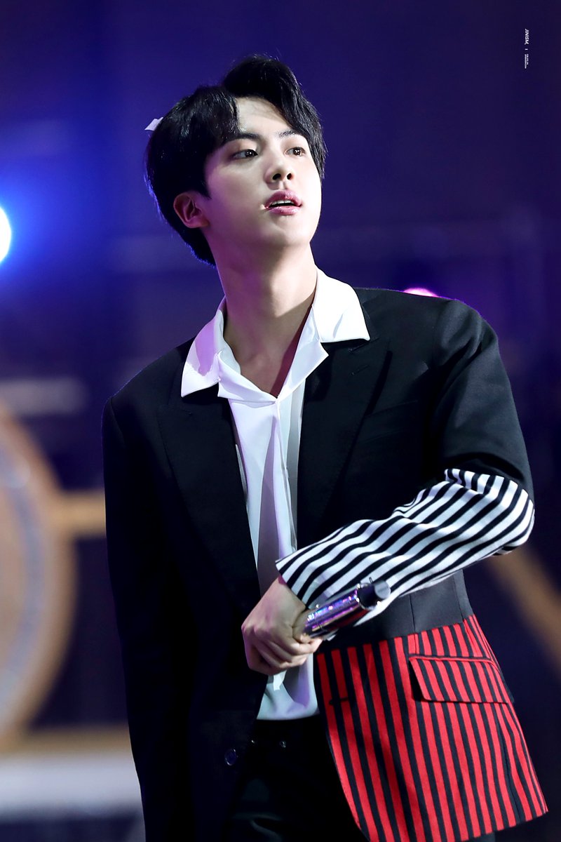921204_J's tweet photo. 너만
#석진 #석찌니 #진 #iHeartAwards 
【https://t.co/NMgbdHUmQl】
【https://t.co/vmN83sEOnl】
@BTS_twt https://t.co/2vQmbw8abg