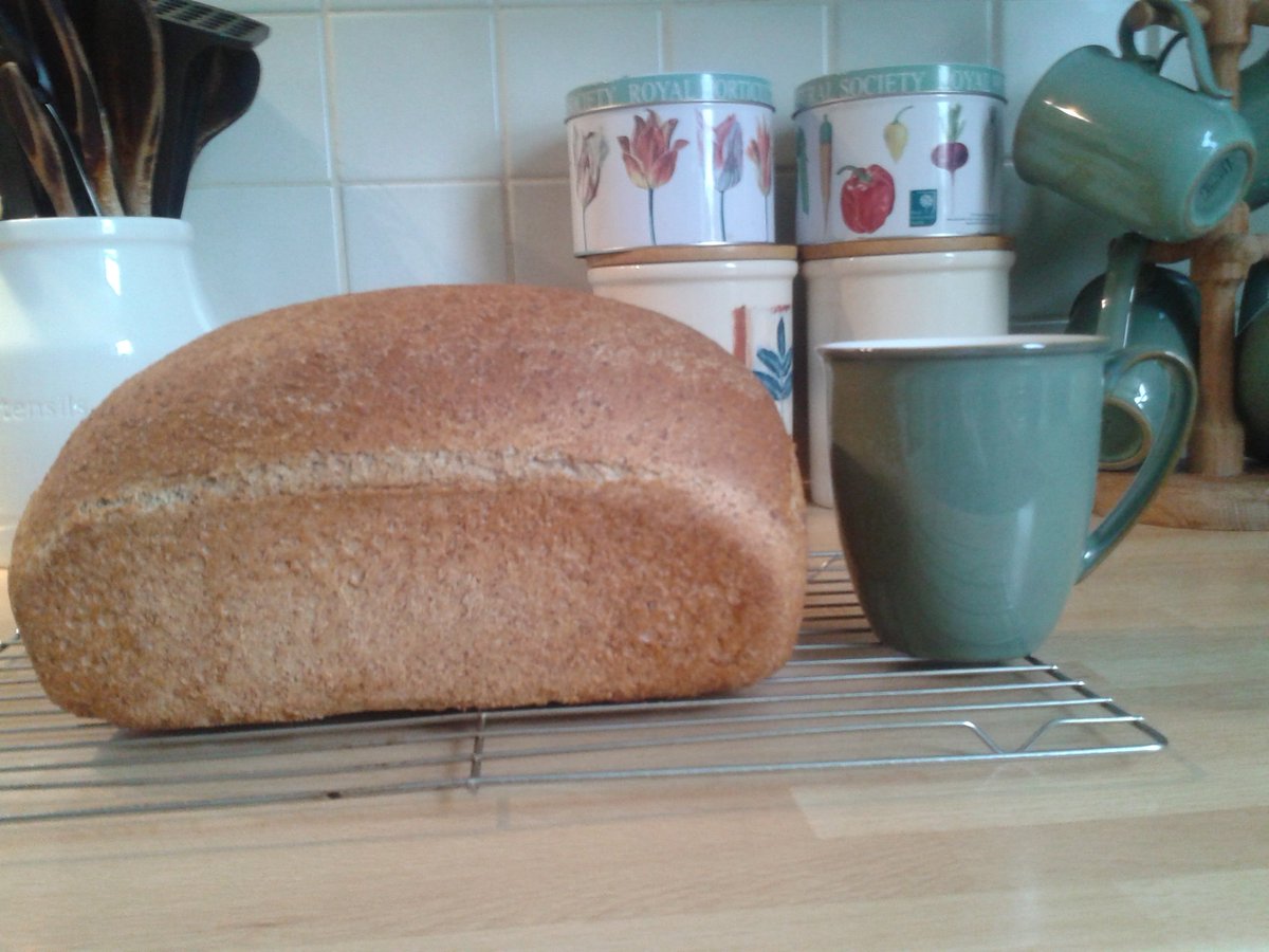 PaulineLord's tweet image. My Beast from the Yeast!  Mug for scale #bakebread
