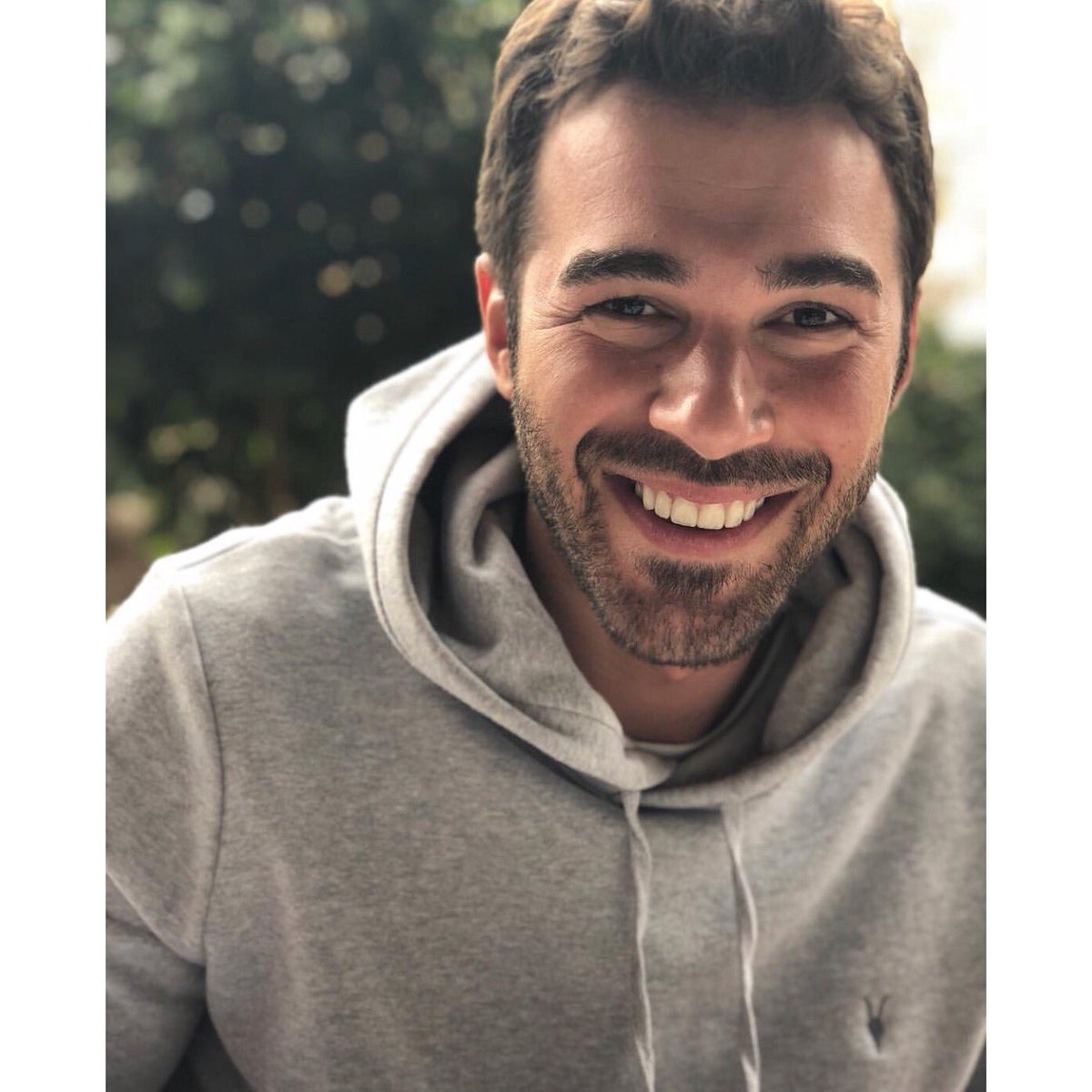 DemYusonsuzz's tweet photo. gülüşüne aşık olduğum adam 😍😍😍😍 https://t.co/I2KAnJIxQd
