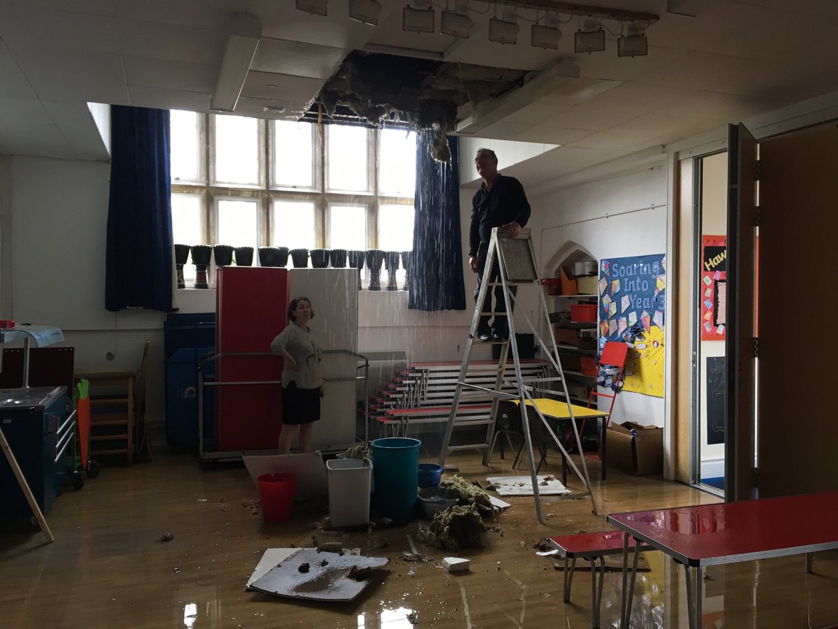 Brize Norton School tweet media