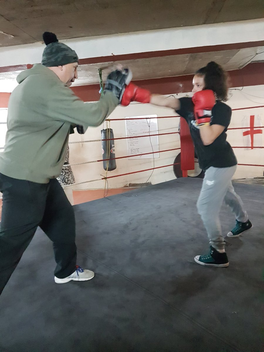 BoxingFour's tweet image. 