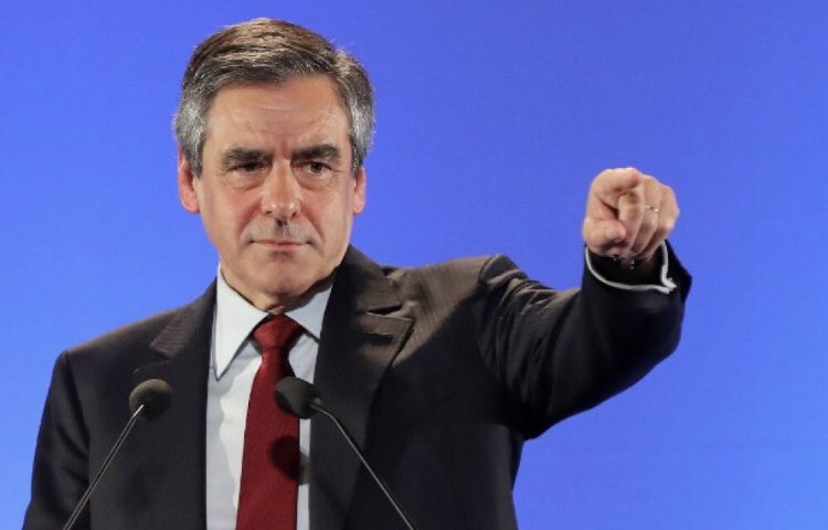 LR_Assas's tweet photo. Joyeux anniversaire à celui qui aurait fait un grand Président. 
Votre voix nous manque cher @FrancoisFillon ! https://t.co/PaSBnD92qN