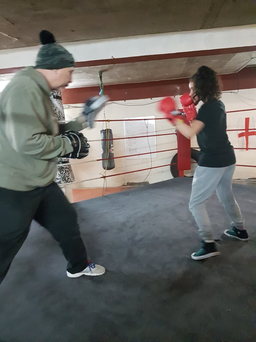 BoxingFour's tweet image. 