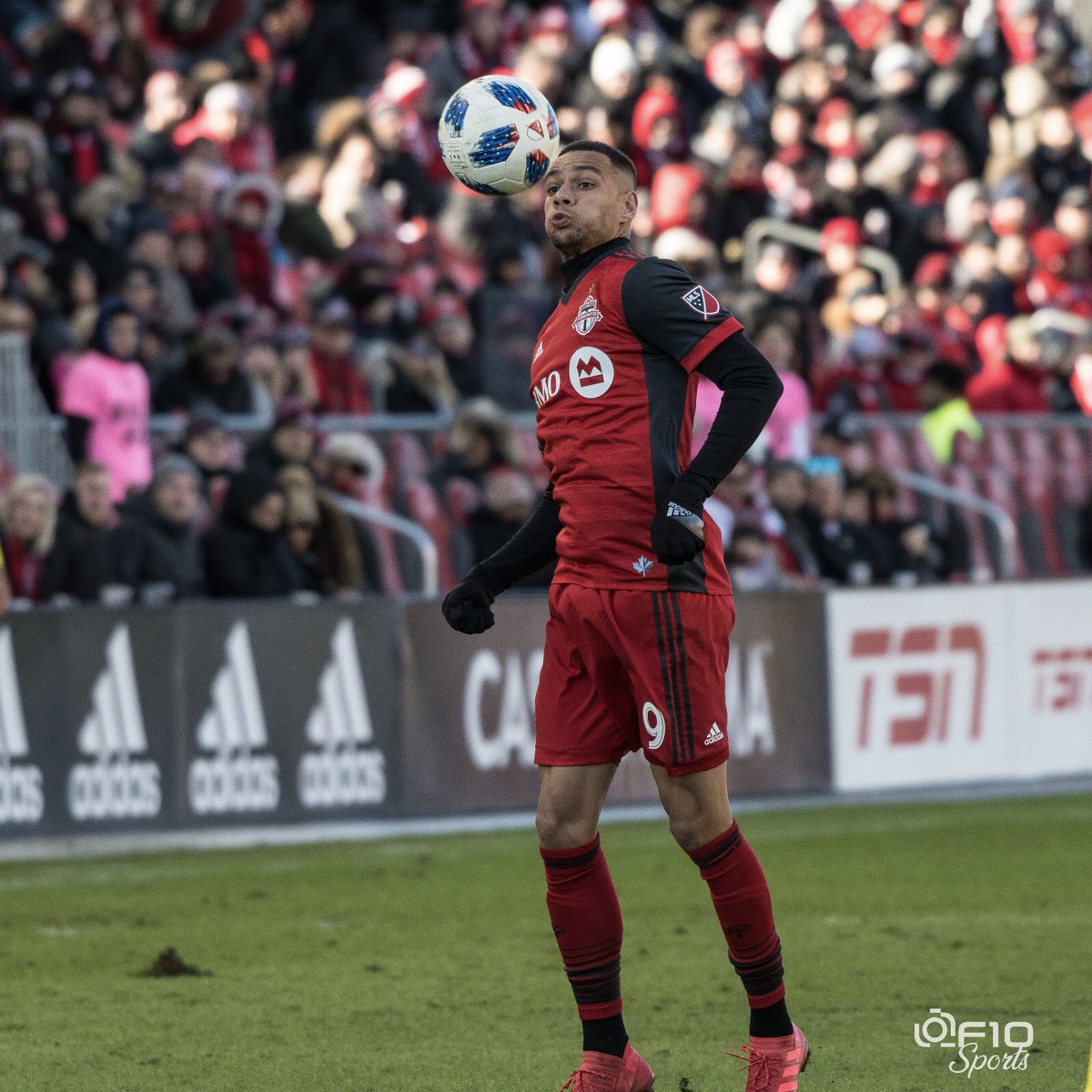 f10sports's tweet photo. Gregory van der Wiel in action making his @TorontoFC debut yesterday.
#F10SportsPhotography #F10Sports #TorontoFC #TFCLive #MLSLive #TORvCLB #SportsPhotography #Toronto #TorontoFCSupporters #ProstAmerika #Photographer #CanPL #MLSSoccer #MLS #BMOField #SportsPhotographerToronto https://t.co/87GOEQxQKi
