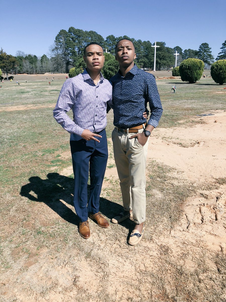 YSMGLilRon's tweet photo. #FlyHighGMa🕊💜 https://t.co/PHi5KTYBn1