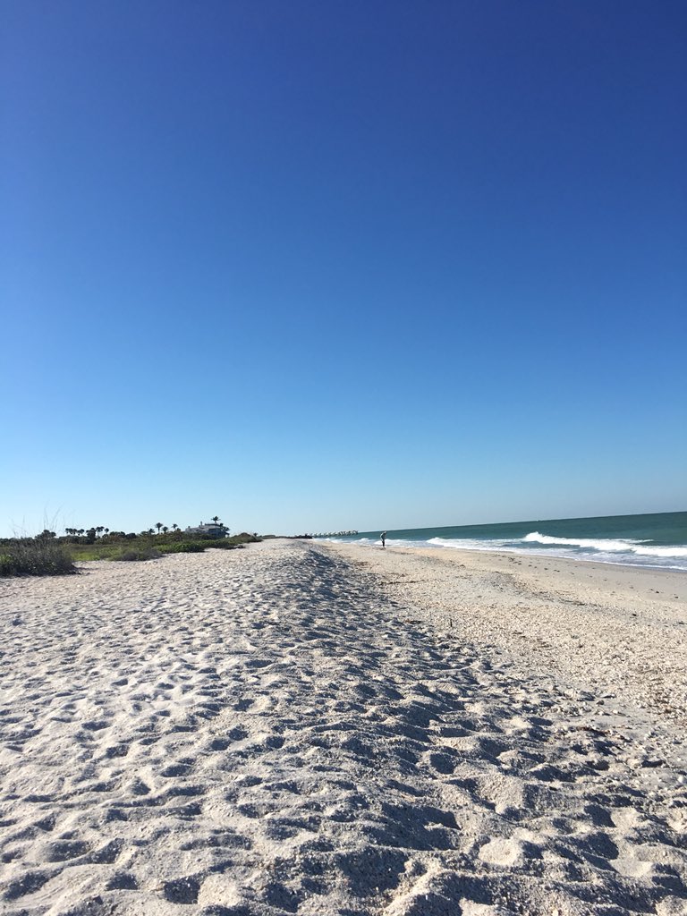 TravisHatton's tweet photo. So grateful! Beautiful Sunday morning! https://t.co/60a8lj3jTx